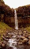 zoom sur Svartifoss